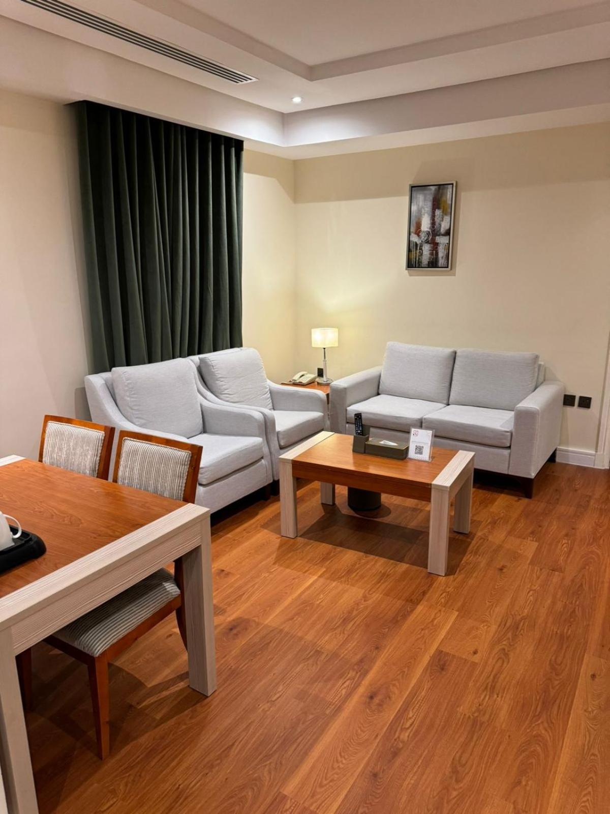 Roof Hotel Apartments Эр-Рияд Экстерьер фото
